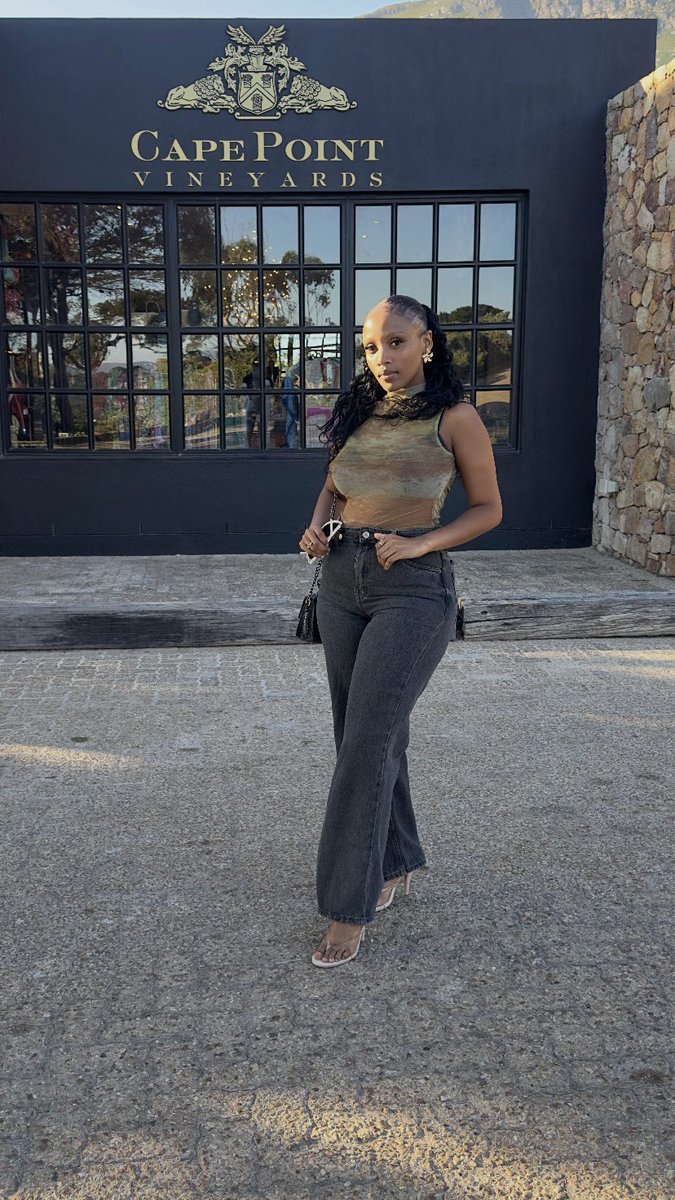 thandokazi🇿🇦 tweet media