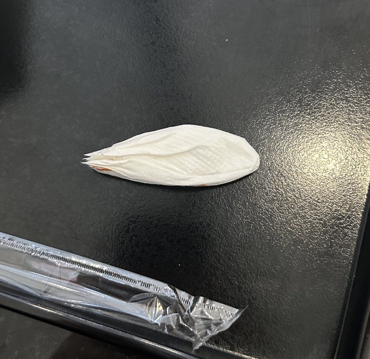 SkyWedd's tweet photo. سويت Airfoil بالمنديل، هذا حبو ولا هوس https://t.co/DEotCvSrsP