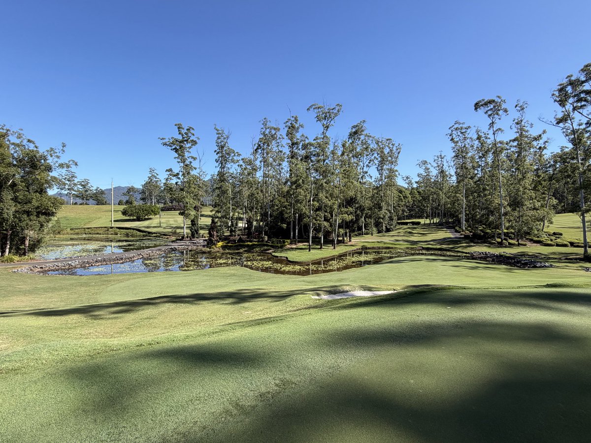zacbunjo's tweet photo. Awesome course in top condition - can appreciate why they call @BonvilleGolf Australia’s Augusta! https://t.co/tkLyNXXUlW