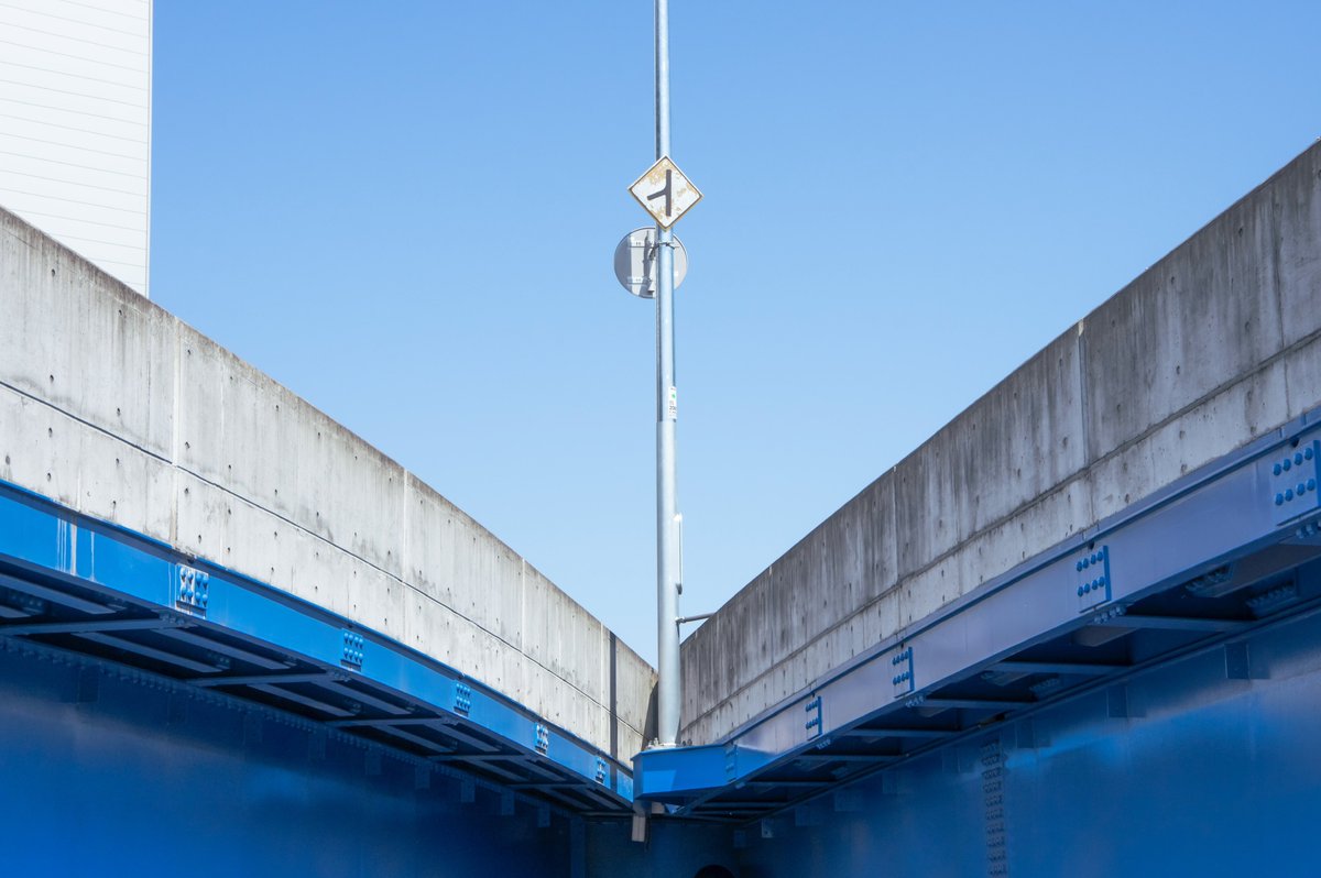 yanohiro_t's tweet image. 青い写真
#minimal #Blenderic