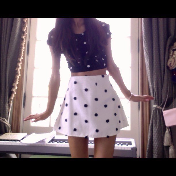 ariana archived tweet media