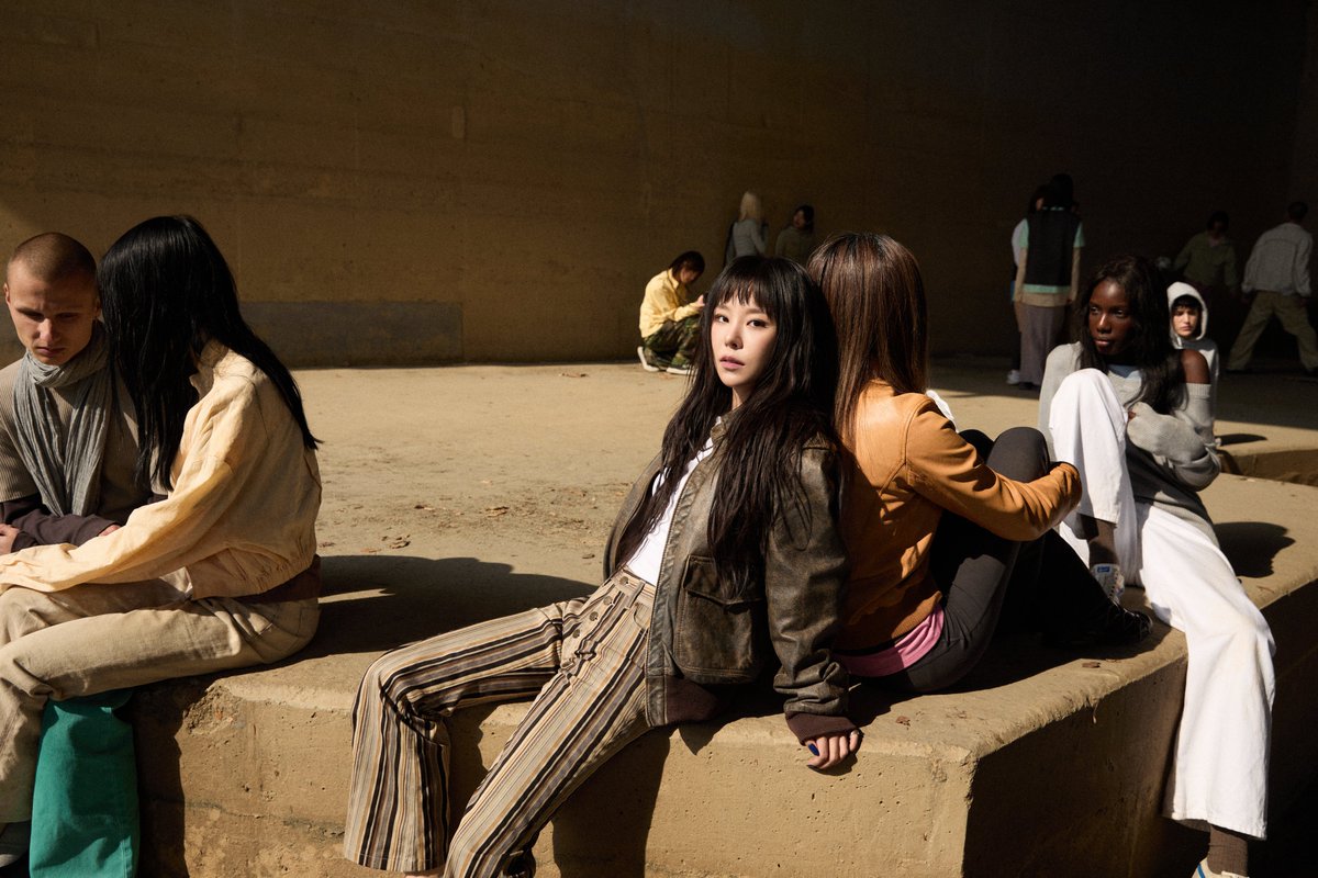 휘인(Whee In) tweet media