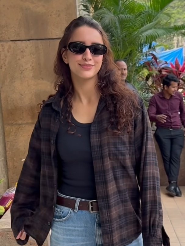 GetsCinema's tweet image. #Prabhas - WHAT IF HE GAVE HIS T-SHIRT TO TRIPTII - Waiting to See this Pair in #Spirit Film.