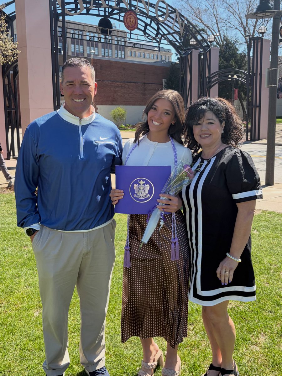 toddashbaugh's tweet photo. Beautiful day in Erie yesterday.  Only one year left at GU for Liza. https://t.co/XaJVqxBdEo