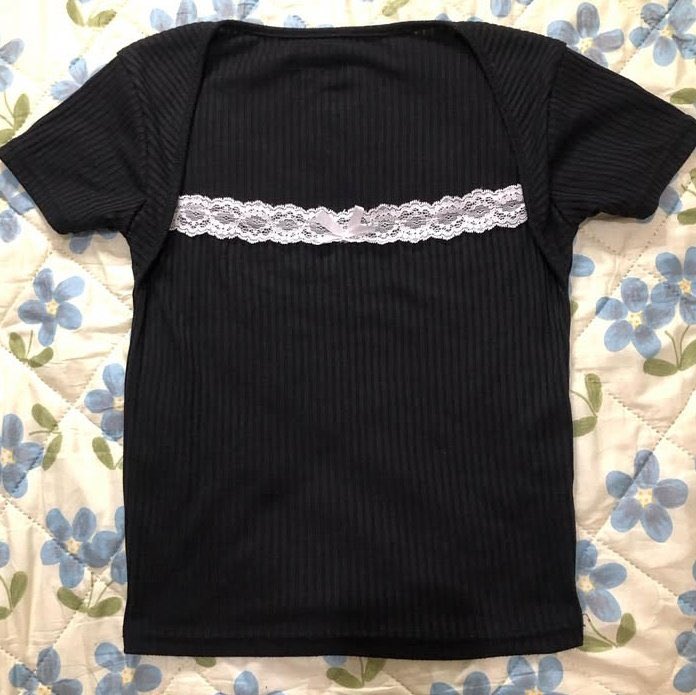 sacrver's tweet photo. putih 55k
item 25k
*foto pribadi yah semuanya* https://t.co/TzveGX39hA