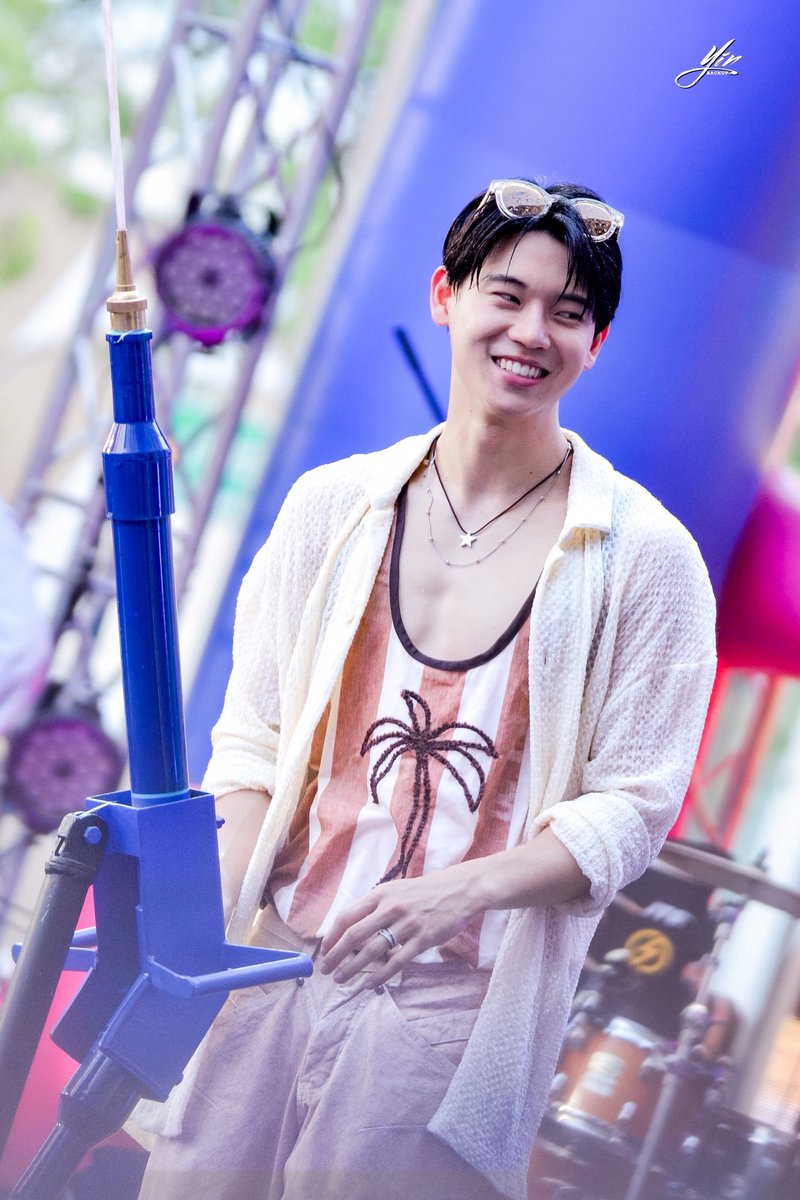 BackupYin's tweet photo. 260412   YIN ANAN 💕

YINWAR SONGKRAN AT CTW
#yinyin_anw 
#CTWSongkran26xYinWar https://t.co/94uLuHRedk