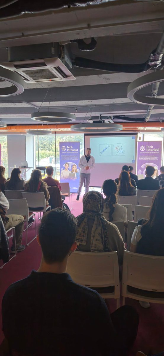 Kotlin İstanbul tweet media