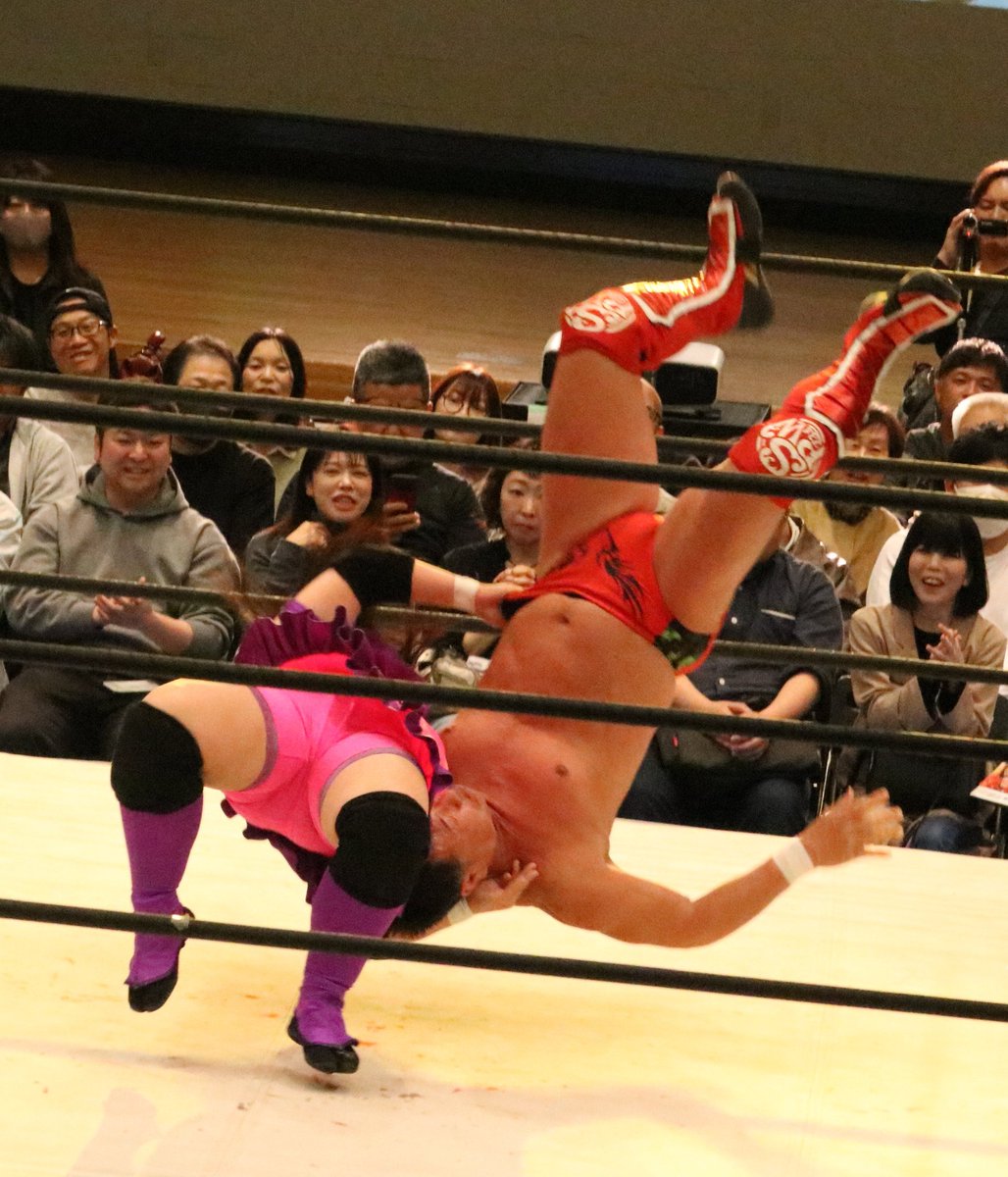 神無月 tweet media