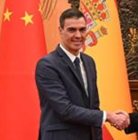 Lara 🚩🦕 tweet media