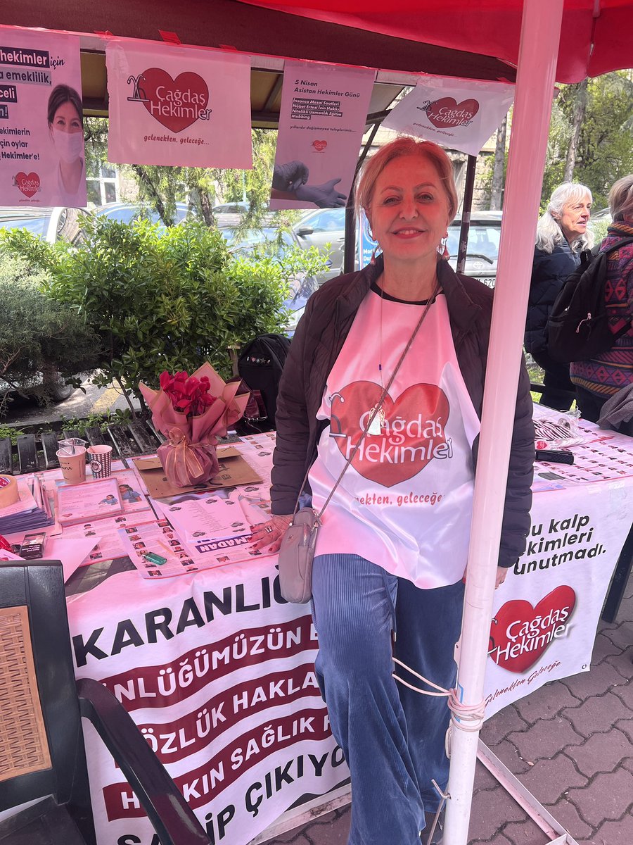 Esin Davutoğlu Şenol tweet media