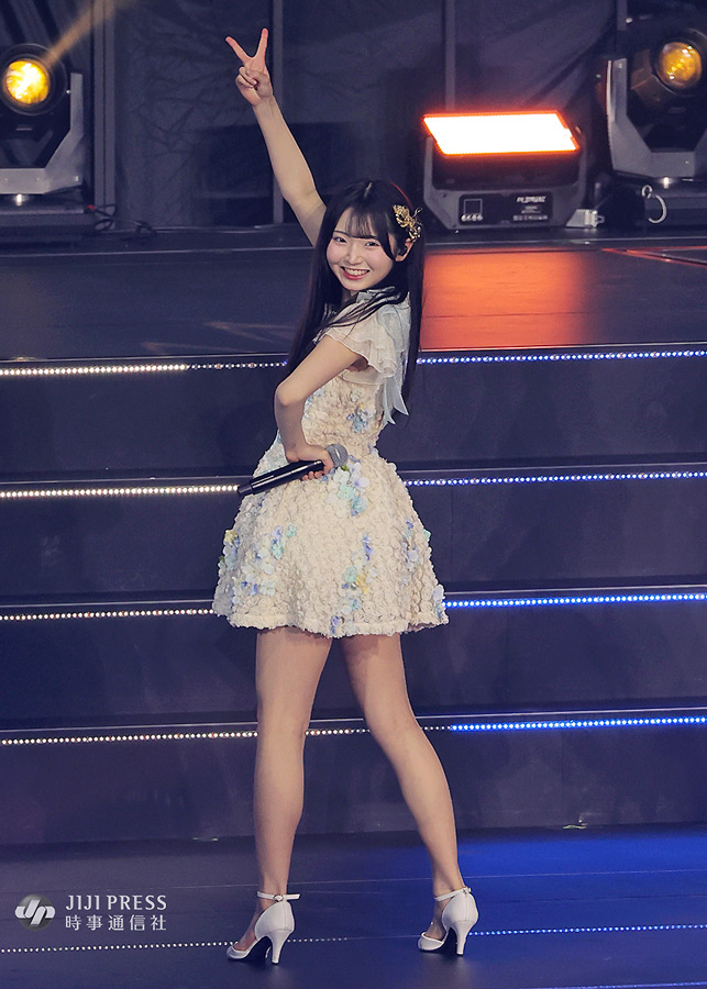 AKB48 春コンサート2026『私たちだけじゃダメですか？』」でステージを