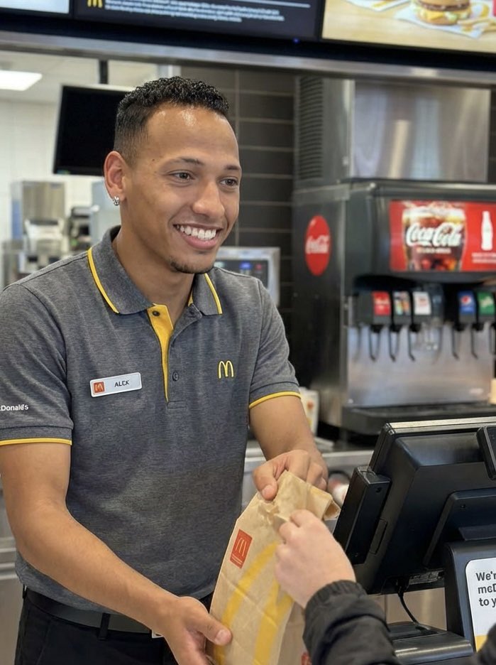 <a href="/scfcharvey/">h a r v e y 🦢</a> I’m lovin it 🤣