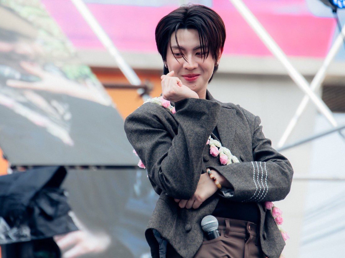 TleFirstone_SupportTH tweet media