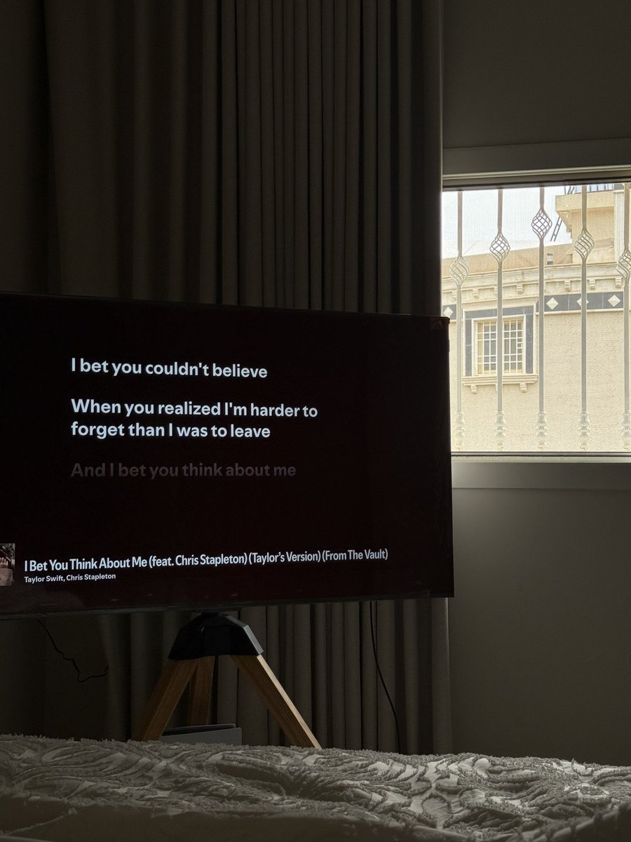 ام شهري tweet media