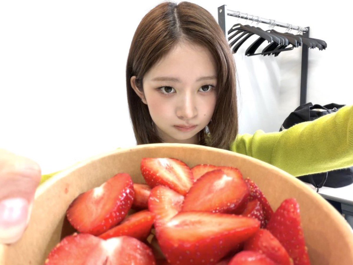 ive pics tweet media