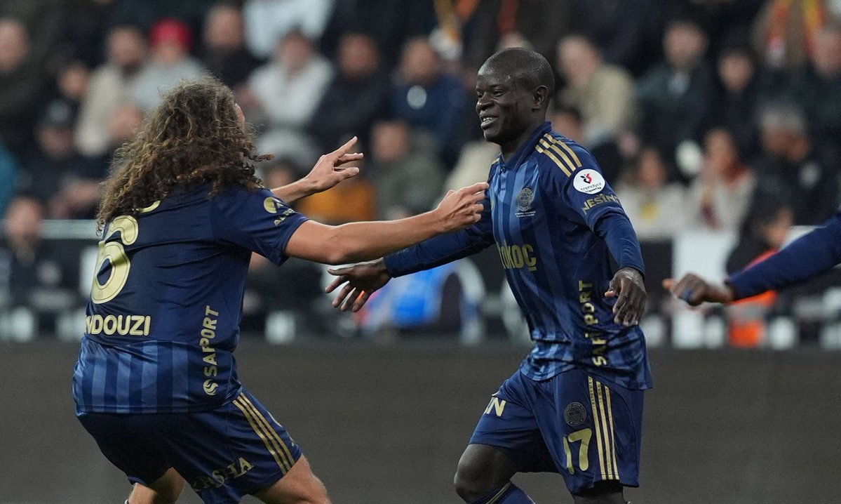 SALÇA :d tweet media