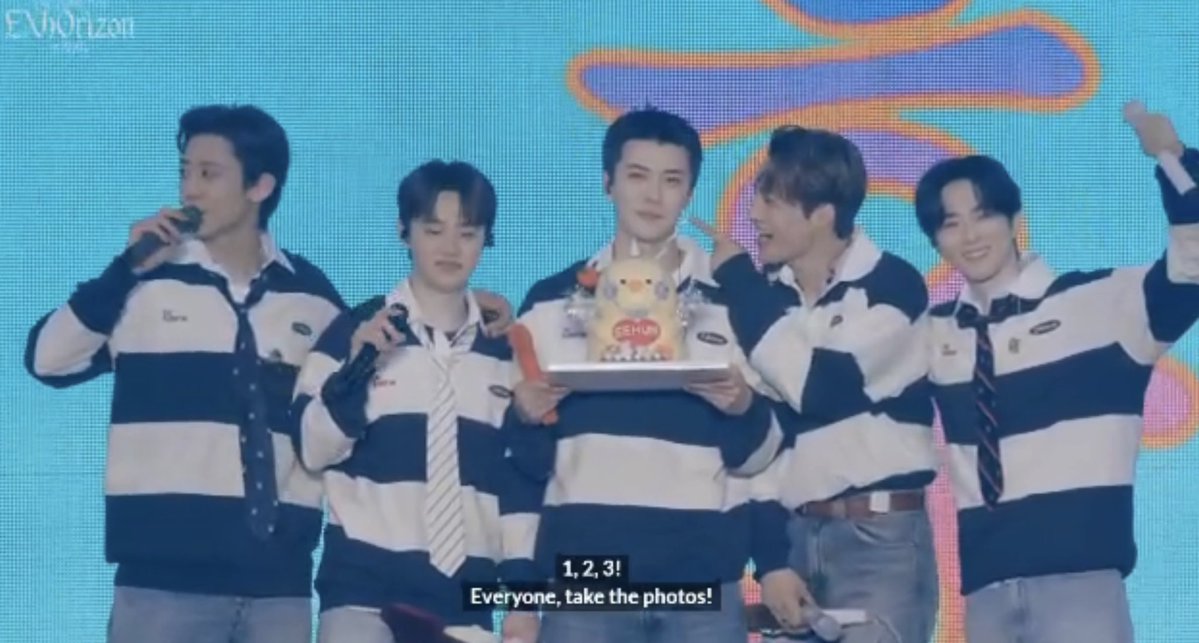 maria ☽̶☾ tweet media