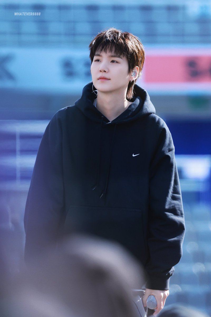 𝑪𝒍𝒐. tweet media