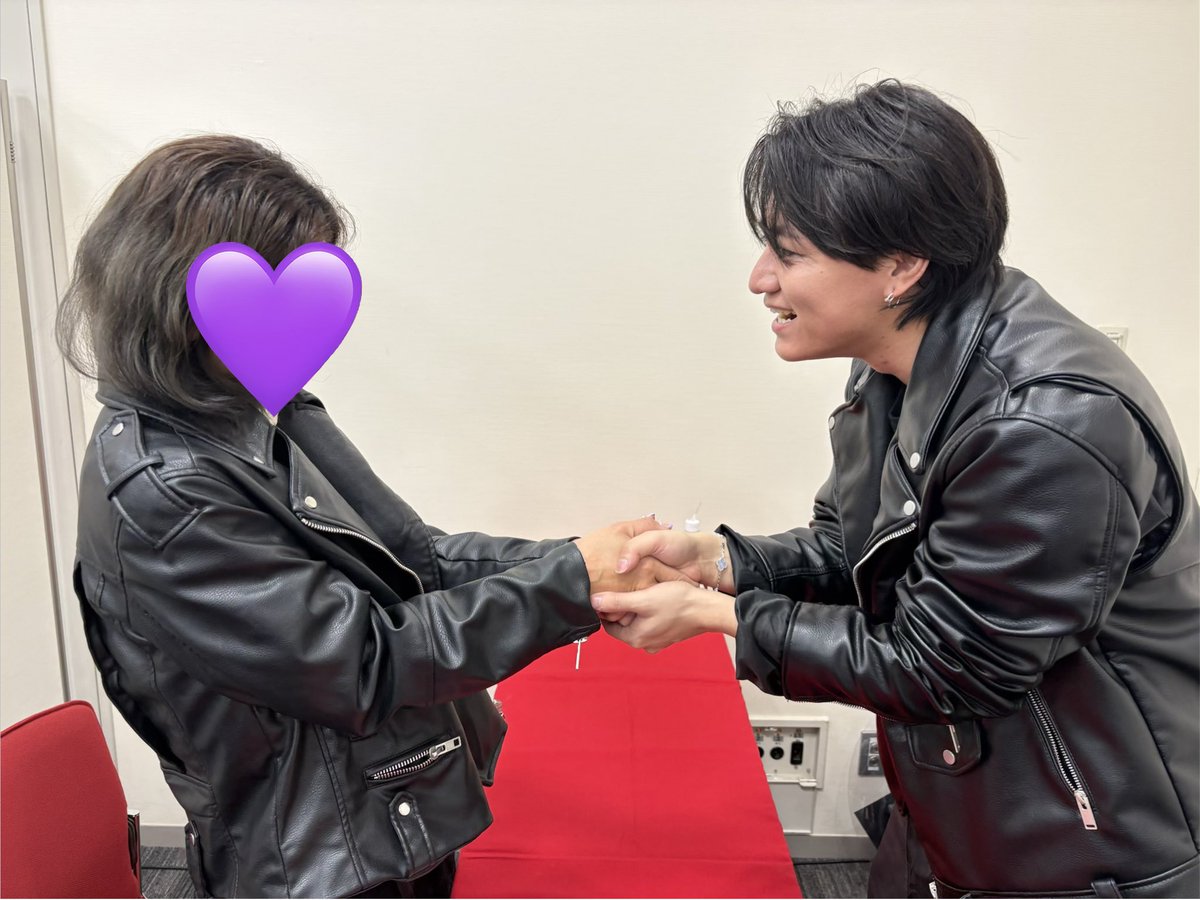 マリコ✌️🧩💜 tweet media