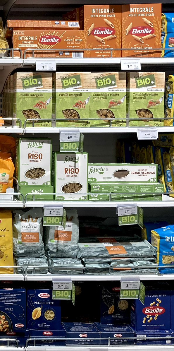 whatsontheshel1's tweet image. Gluten-free and wholemeal pasta and spaghetti in packages on supermarket shelves

depositphotos.com/portfolio-3026…

#Glutenfree #wholemeal #pasta #spaghetti #packages #supermarket #shelves #depositphotos #editorialphoto