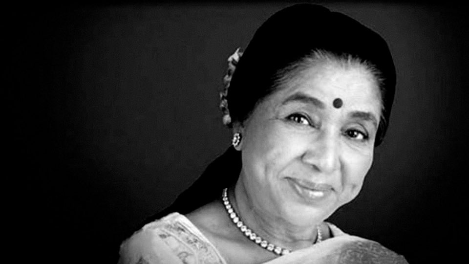 #AshaBhosle ji wasn't just a singer, the OG vibe before autotune was even a thing..

Some songs don’t just play, they hit your soul, and make you feel every damn emotion at once.

India has lost one of its greatest musical icons 

Om Shanti 🙏🏻