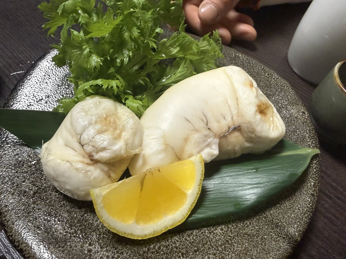 さとにい tweet media