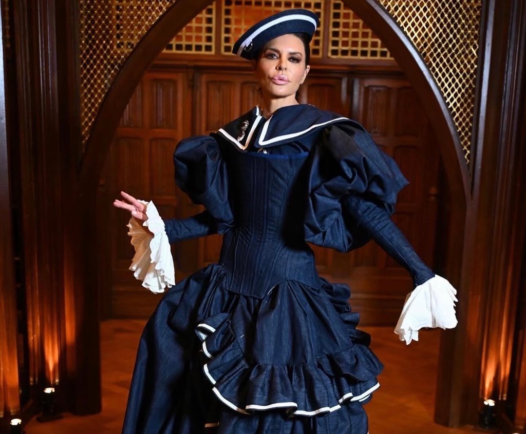 Dame Judi Wench tweet media