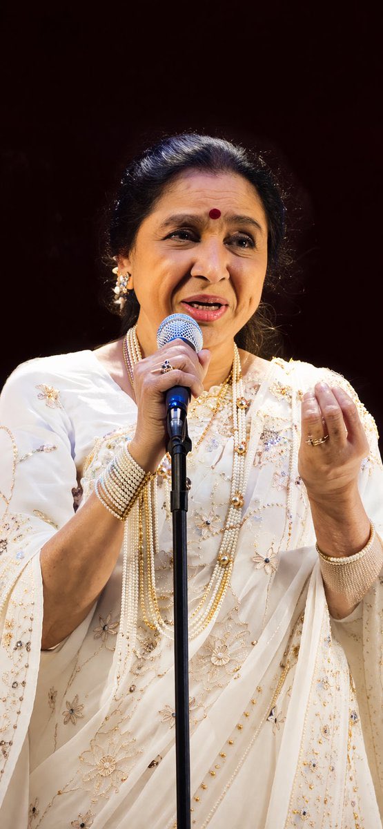 pralayankar's tweet photo. ॐ शांति । श्रद्धांजलि।
#AshaBhosle #Ashatai https://t.co/ykjSF3JC1B