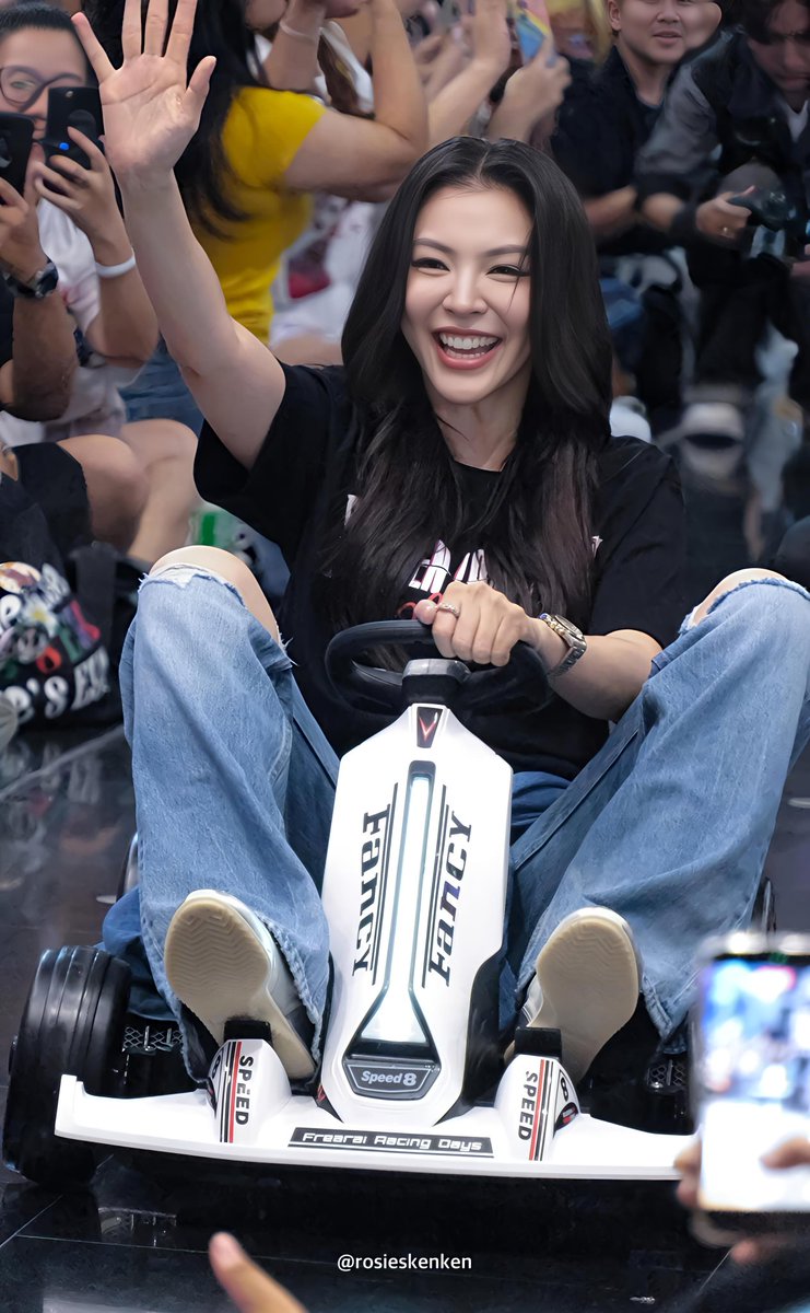 🏴☠️ EIZ 🏴☠️ tweet media