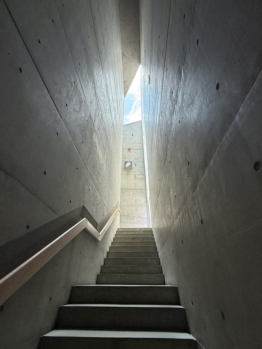 可以叫腦袋停一下嗎 tweet media