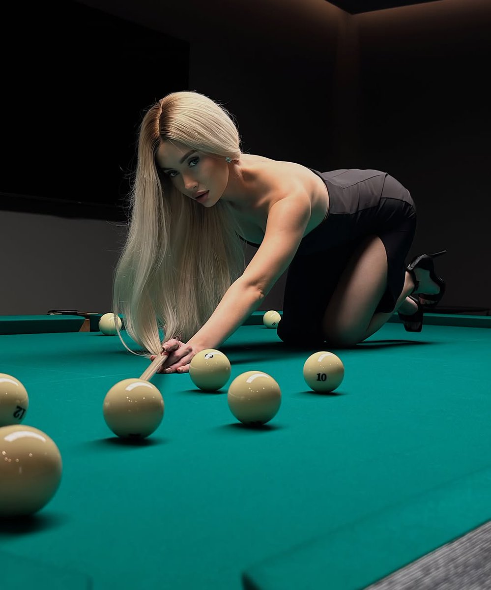 𝐑𝐎𝐒𝐄 𝐌𝐀𝐑𝐈𝐄 𝐁𝐄𝐑𝐄𝐋𝐋 🥐🇫🇷 tweet media