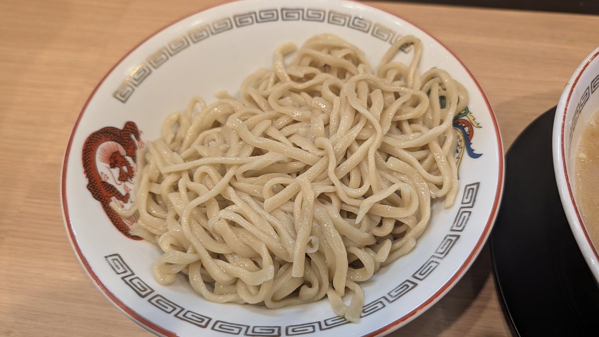 さっき食べたばかりなのにお腹が・・・
相変わらずわんぱくすぎる