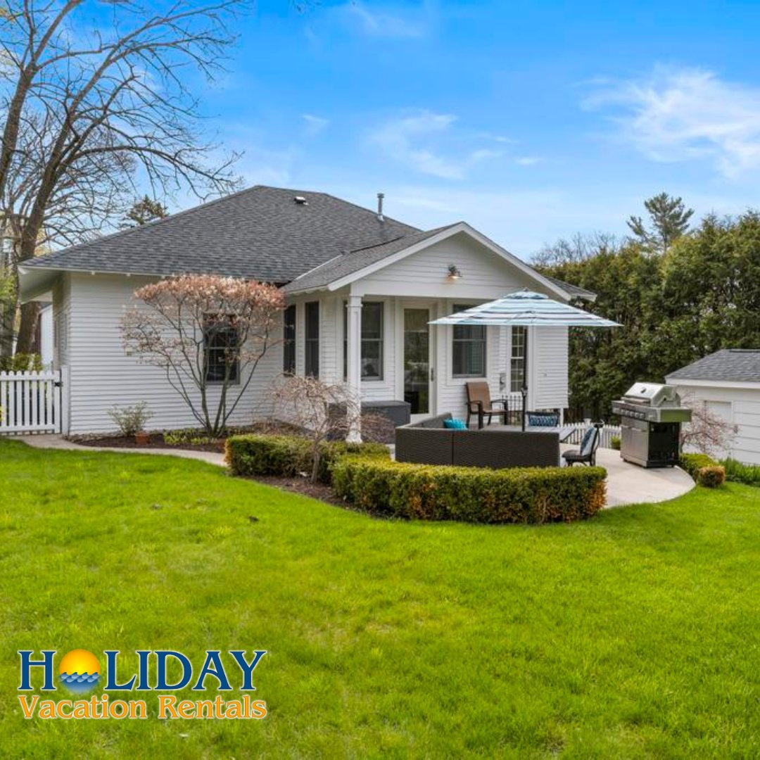 Come stay at Andrea Bluff Cottage this summer—just an easy stroll to town and local shops!

ow.ly/Pkha50YBrh4

 #VacationRental #SummerGetaway #CozyCottage #HolidayStay #ExploreTown #FamilyVacation #RelaxAndUnwind