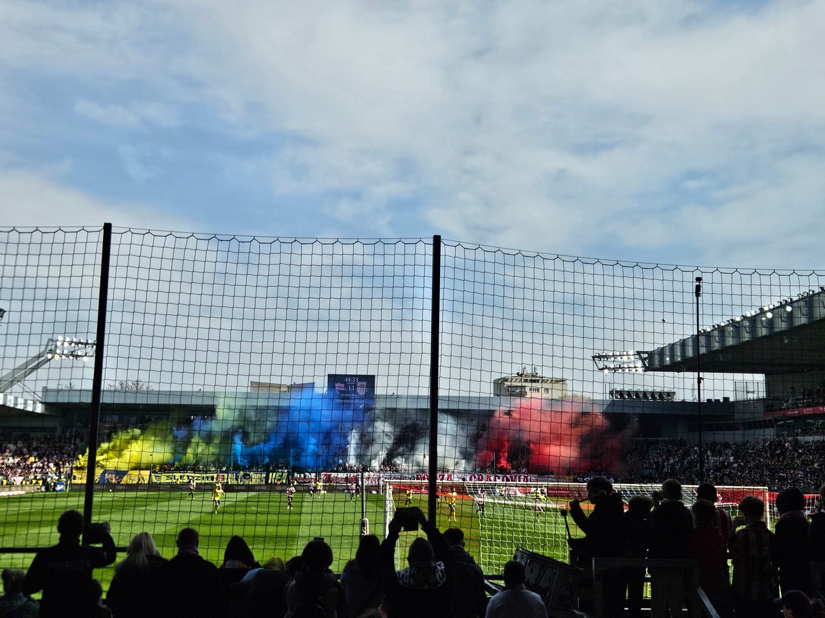 Krakauer Beobachter tweet media