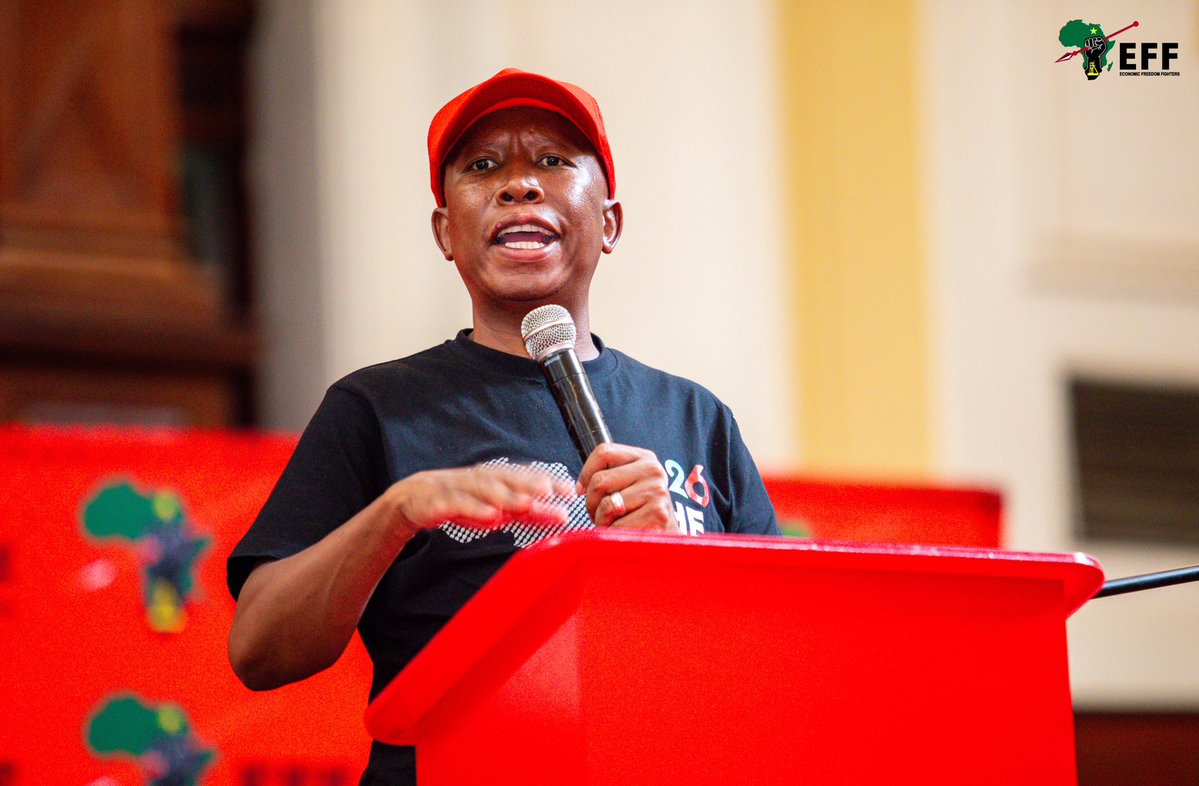 EFFSouthAfrica's tweet image. ♦️In Pictures♦️

The President and Commander in Chief @Julius_S_Malema addressing the Johannesburg Subregions B and F Branch Command Teams.

#RegisterToVoteEFF  In The 2026 Local Government Elections On The Following Link: registertovoteeff.org.za