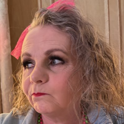 saorsacats's tweet photo. #NewProfilePic https://t.co/Gvj4bgyBub