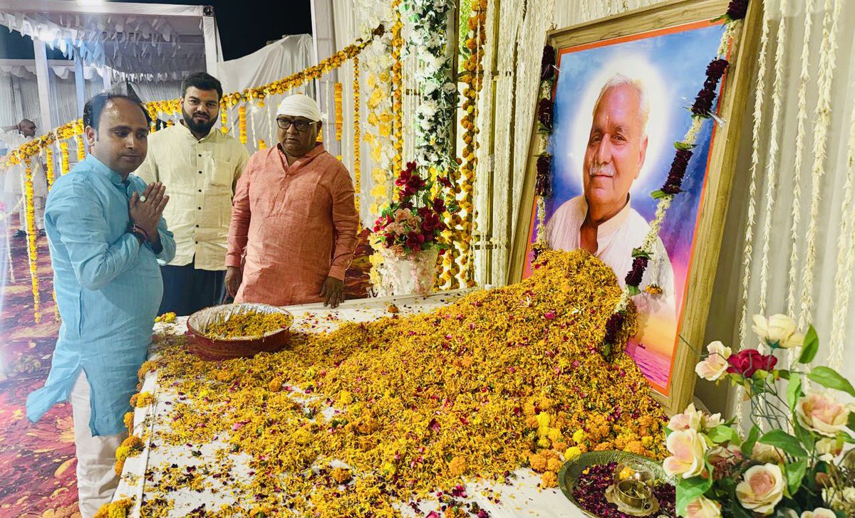 Vijay Bahadur Pathak tweet media