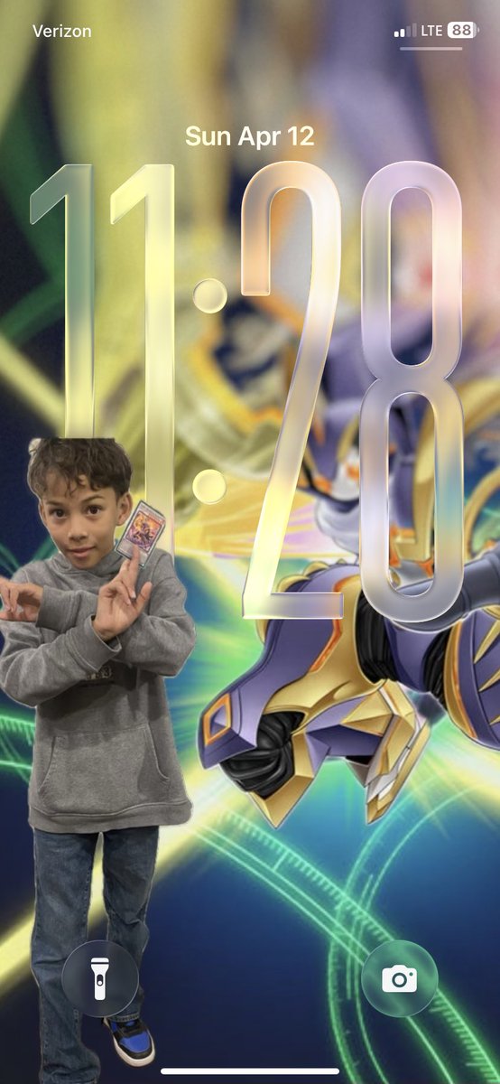 DragonJanemba's tweet photo. Had to show out with the kid as the screensaver. #yugioh #yugiohtcg https://t.co/w8y6L7DbiH