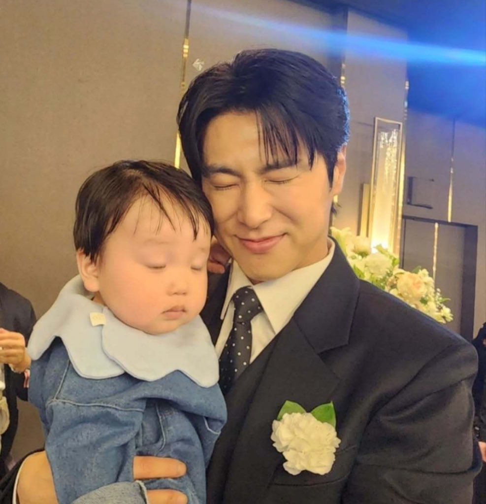 fin 🪽 tweet media