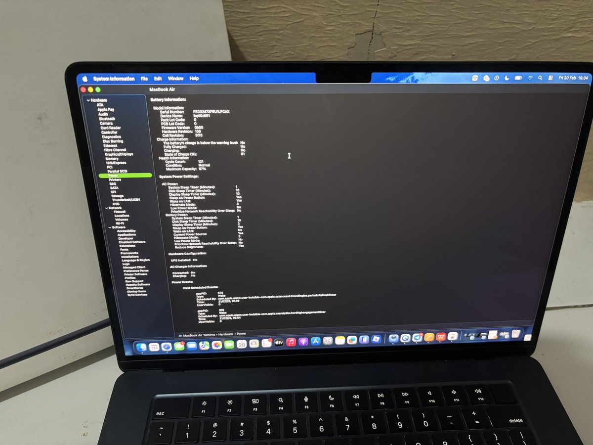 dumpernova's tweet photo. @SafitriDesy3 @kurmarasakeju Aku juga ada kak, sama-sama MacBook air M2 tp 512gb dan 15 inch. Aku jual di harga 12,5jt yaaa https://t.co/Ld35Db3mqd