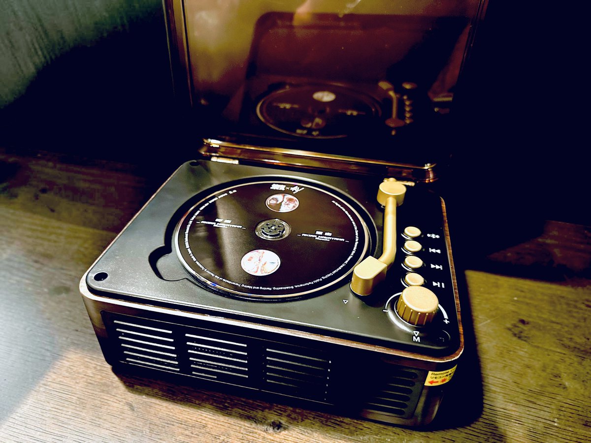 データ取り込みはPCだけど
CDは
CDプレーヤーで聴く方が好き