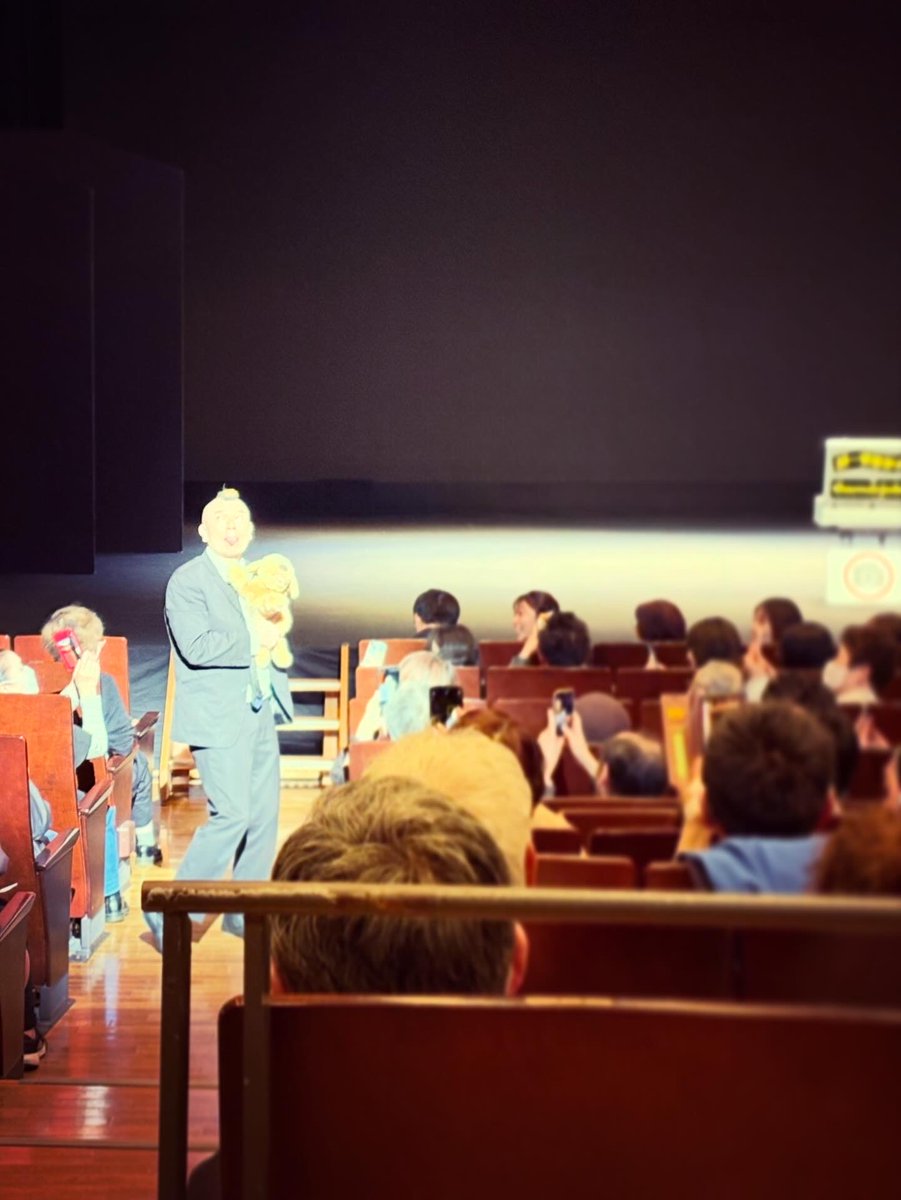 ryoer's tweet photo. 仙台公演‼︎
15年前に初めて舞台作品を観たとき、パントマイムってこんなことができるんだ！と心を撃ち抜かれるような衝撃を受けた

そんな感覚1人でも多くの方に届いたらいいなと思う。マイムってすごい

是非！生の舞台を自分の目で身体で体感してもらえたら嬉しいな

#がーまるちょば #gamarjobat https://t.co/FvwXYoqVmM