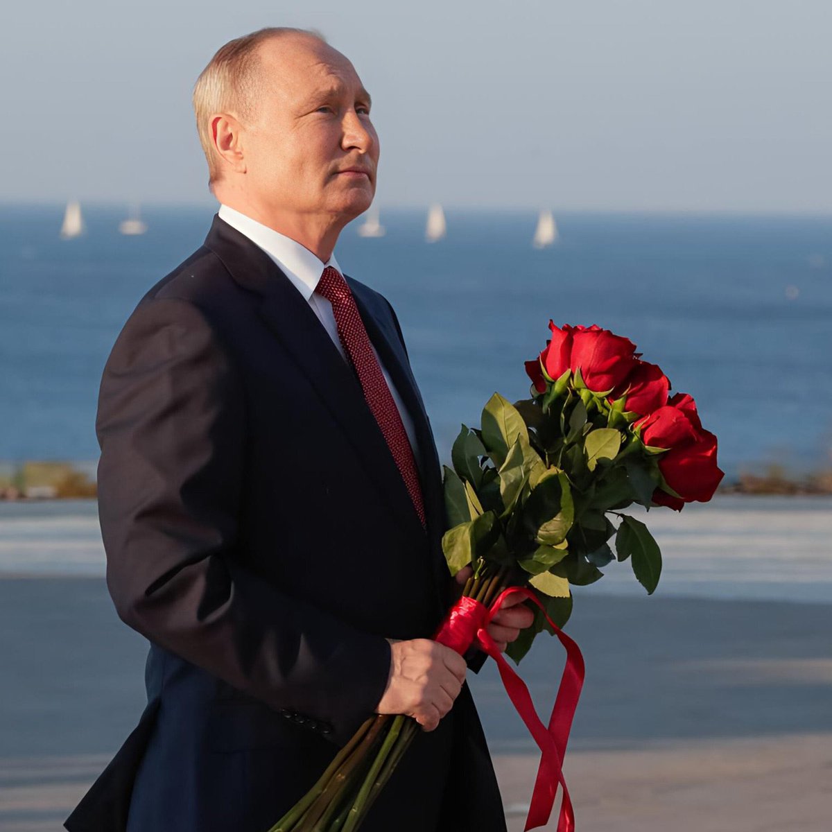 SİYAH SANCAK tweet media