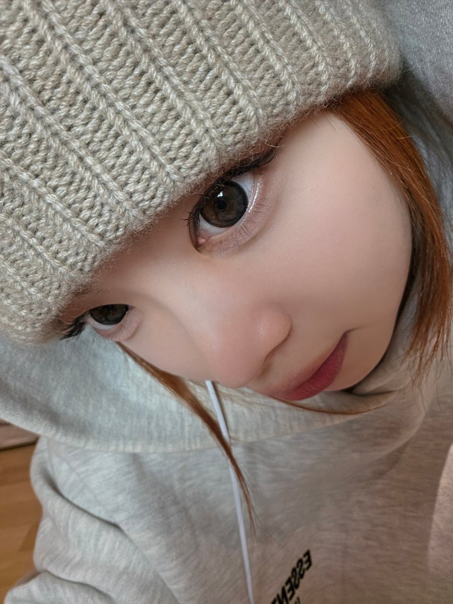 #HONGEUNCHAE weverse dm update 

: PUREFLOW
At last.
I can say it!!
Celebration!!!!!!
Full album!!!!!
a full-length album
Let's go

: This album is like LE SSERAFIM 
Oh, do I make you look forward to it too much?
Well, there's still some time left
But I'm so happy to say that