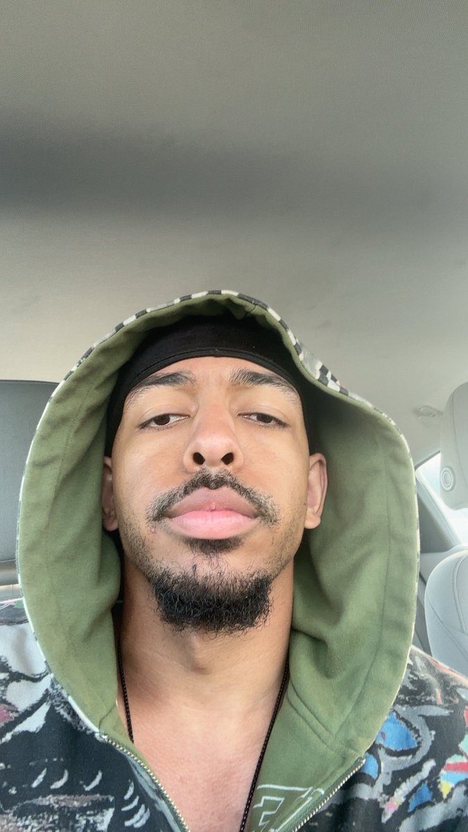 biigwes_'s tweet image. 2Alivë (I need a cut)