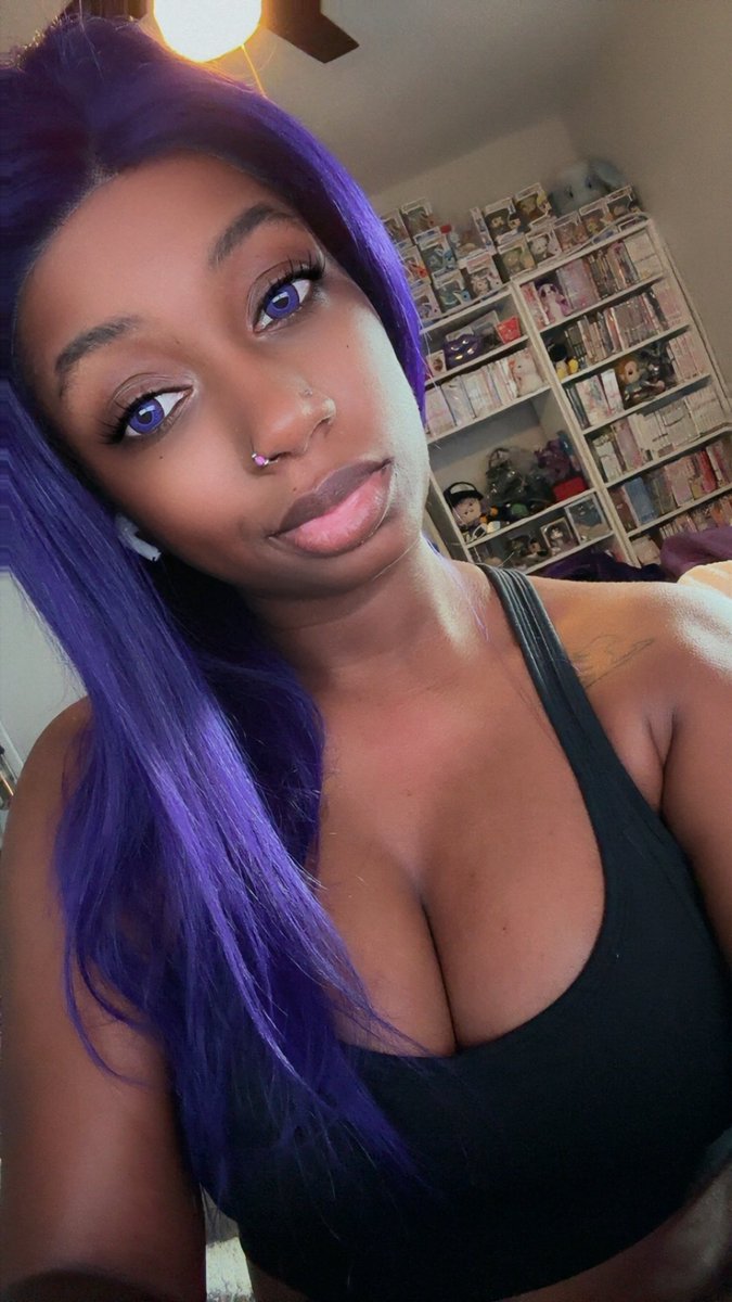 JazzieXBoo tweet media