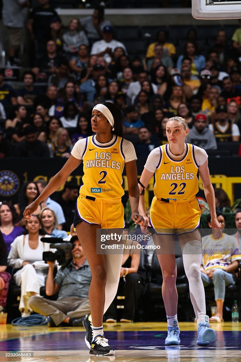 KP’s popcorn bucket (Sparks FC 💜💛) tweet media
