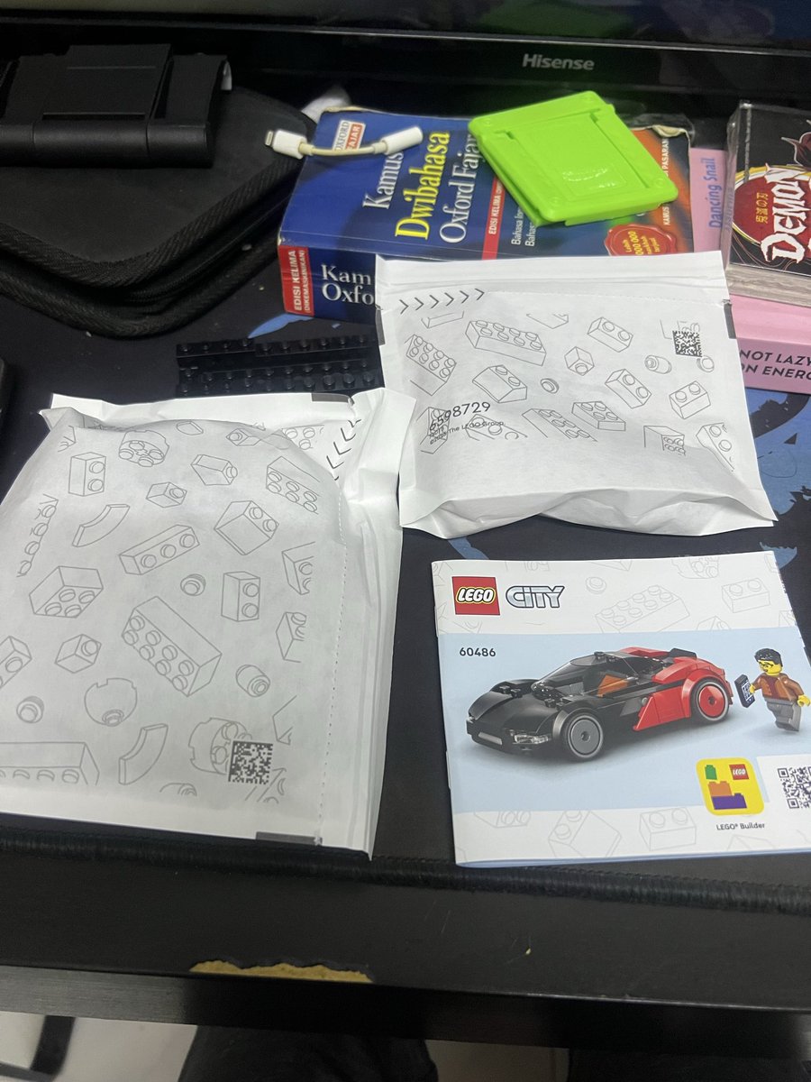 DausZeroTwo's tweet photo. Lego city car 😁 
I finish in 45 minute😄 https://t.co/bAADSN1NmM