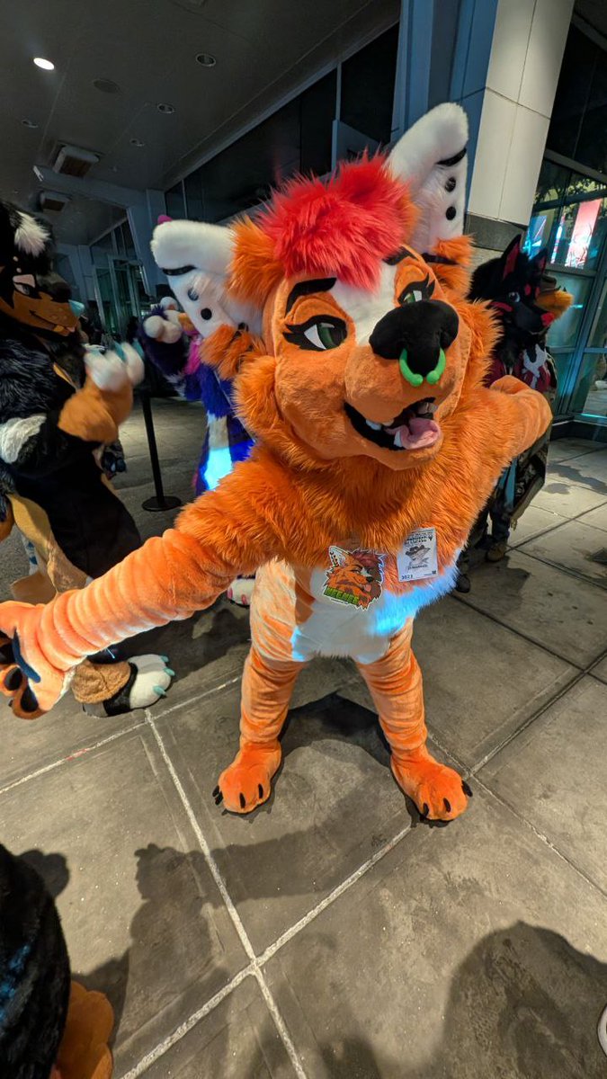 NeeNee @ Home 🏠 tweet media