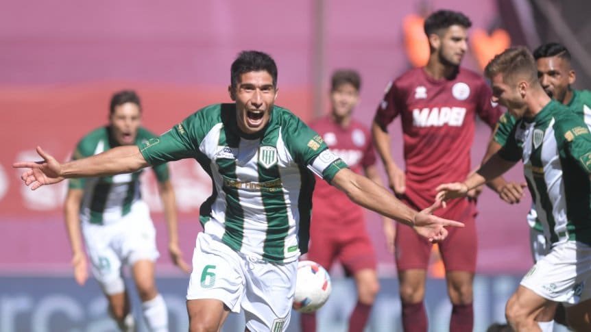 TalAnalytics's tweet photo. Últimos Clásicos del Sur en la ¿Fortaleza?:

🟰Banfield 1-1 Lanús (2025)
🟰Banfield 1-1 Lanús (2024)
🟰Banfield 2-2 Lanús (2023)
🟢Banfield 1-0 Lanús (2022)
🟰Banfield 1-1 Lanús (2021)
🟢Banfield 1-0 Lanús (19/20)
🟰Banfield 0-0 Lanús (17/18)

9 años sin conocer la derrota. https://t.co/oUhHW0Kw0V